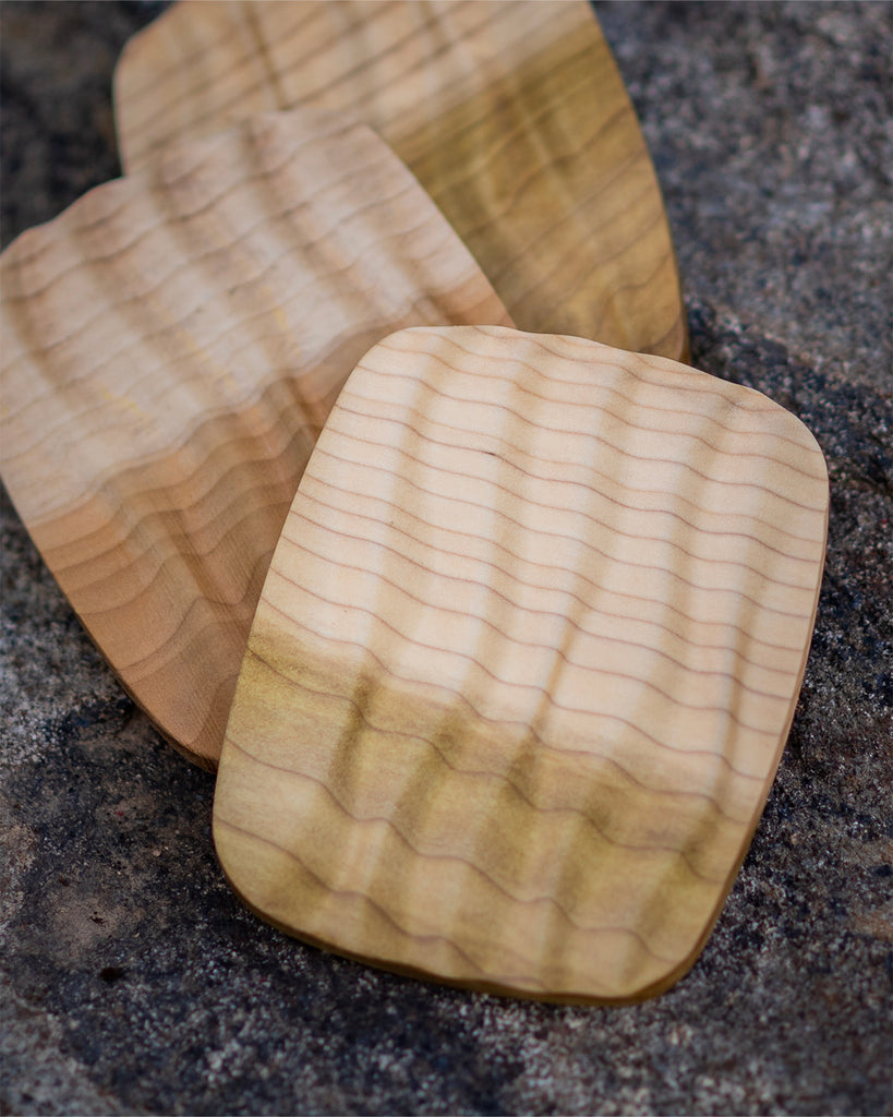 Wavy Sustainable Poplar Soap Dish